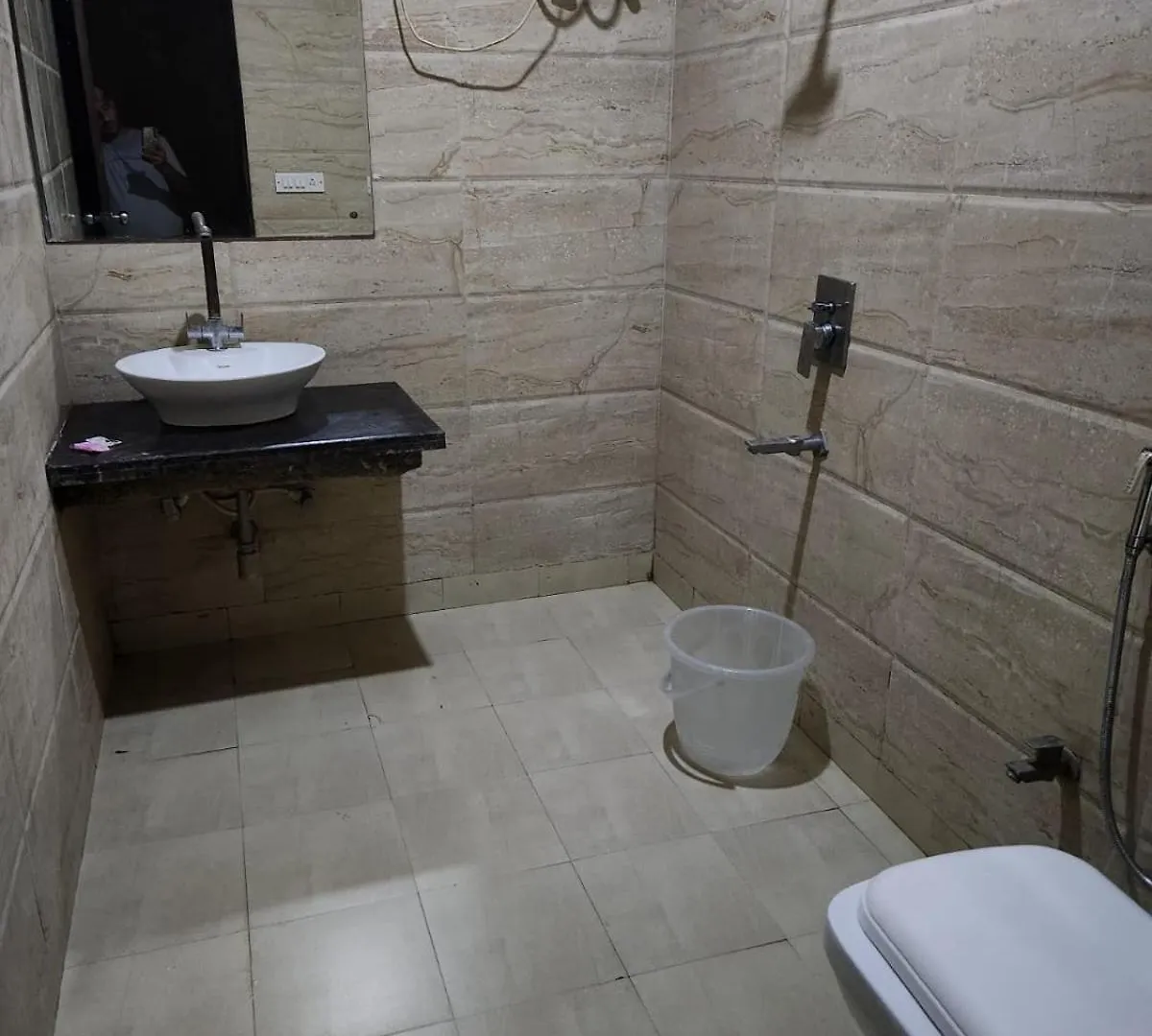 Hotel King Plaza Near Igi Airport New Delhi India