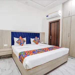 Fabhotel Taj Avenue Hotel